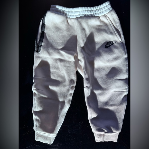 Toddler Nike Sweatsuit - Picture 6 of 13